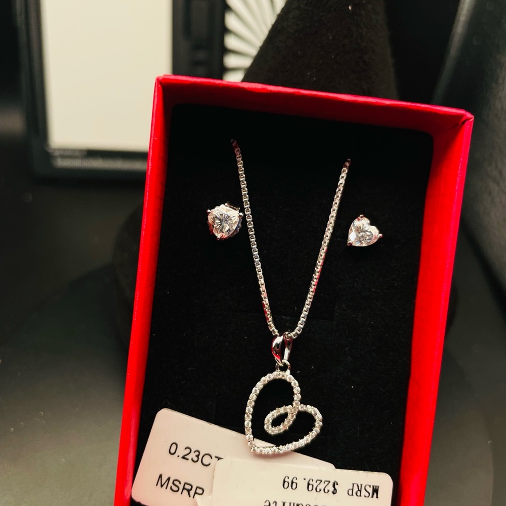 Mossinate Silver Heart Pendant Necklace and Stud Earrings Set - Clear Crystal